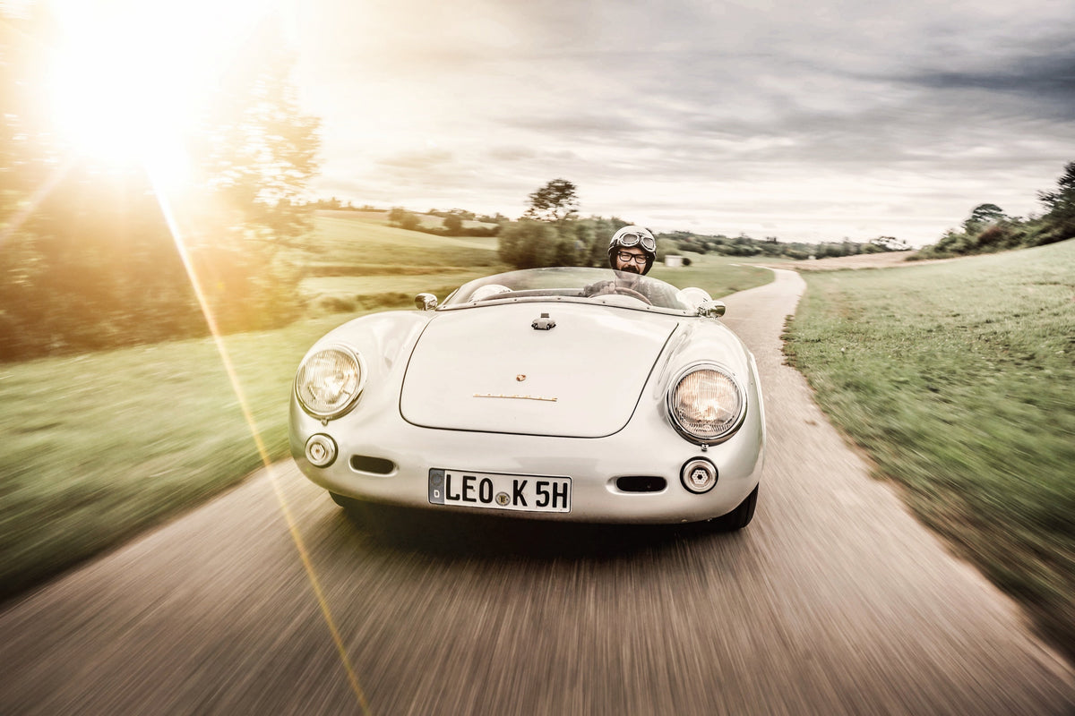 Dennis Berger – Si prende cura della sua Porsche 550 Spyder da sogno